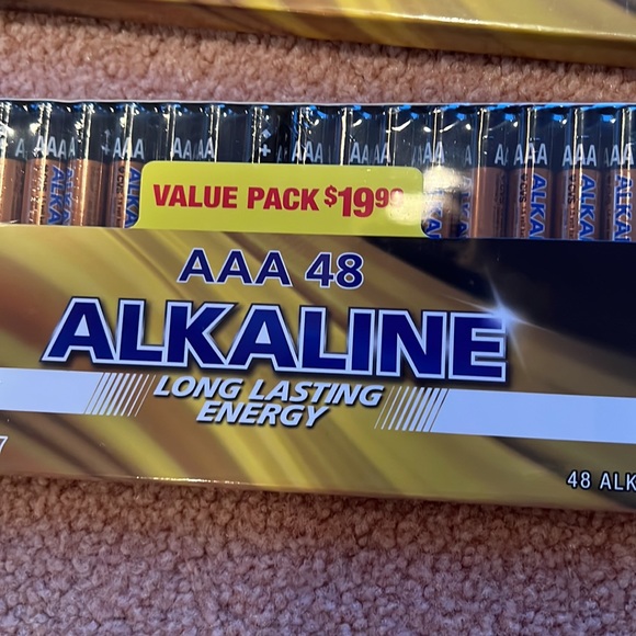 New CVS Value Pack AAA Batteries - Picture 2 of 7